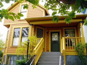 NE Portland Oregon Modern Victorian Duplex
